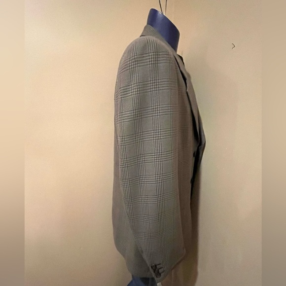 Yves Saint Laurent Windowpane 3-Button Gray Sport Coat with Notched Lapels - Picture 3 of 12